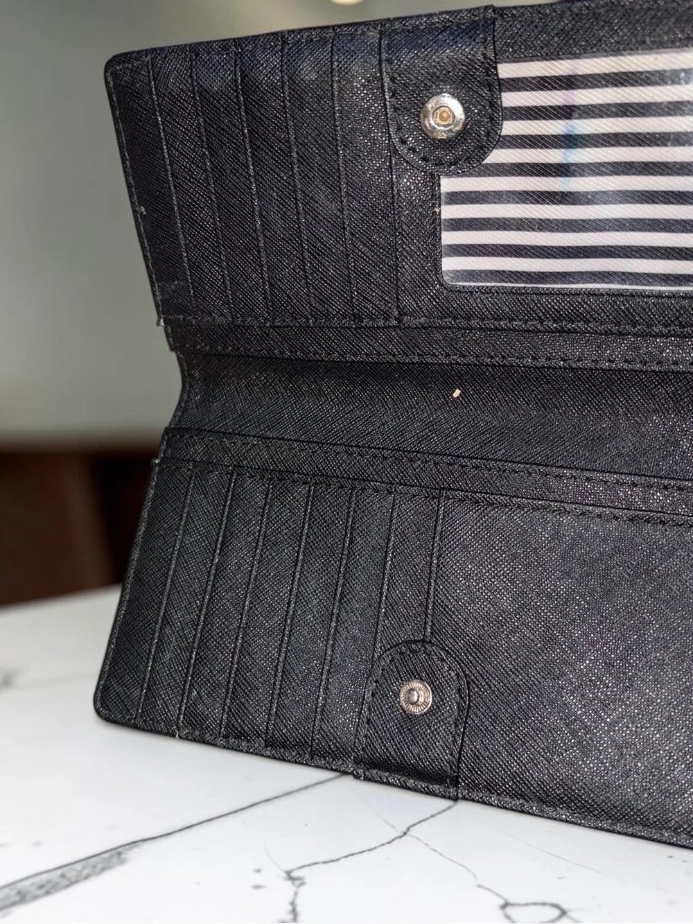 kate spade Black Saffiano Leather wallet with gem -Stud Bow Trim